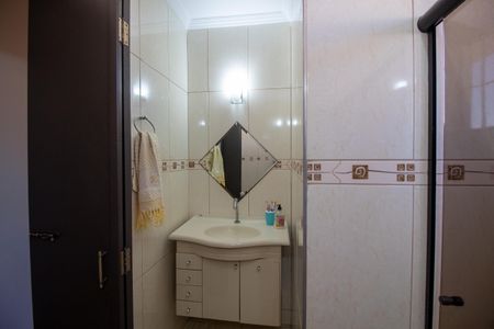 Casa à venda com 150m², 3 quartos e 2 vagasBanheiro