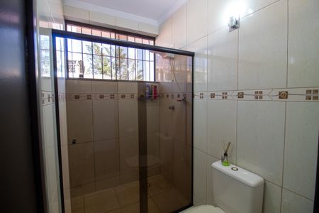 Casa à venda com 150m², 3 quartos e 2 vagasBanheiro