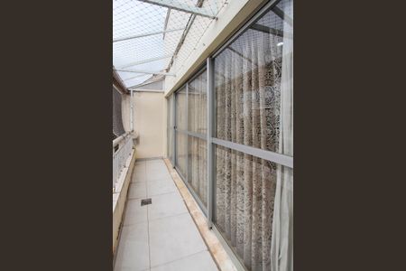 Apartamento à venda com 274m², 4 quartos e 5 vagas Apartamento à venda com 274m², 4 quartos e 5 vagasVaranda