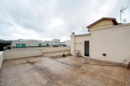 Apartamento à venda com 274m², 4 quartos e 5 vagas Apartamento à venda com 274m², 4 quartos e 5 vagasTerraço