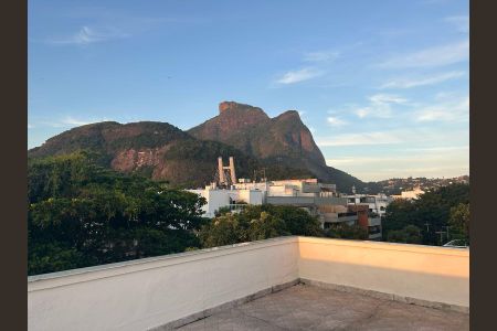 Apartamento à venda com 274m², 4 quartos e 5 vagas Apartamento à venda com 274m², 4 quartos e 5 vagasVista Terraço