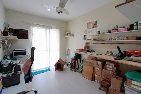 Apartamento à venda com 274m², 4 quartos e 5 vagas Apartamento à venda com 274m², 4 quartos e 5 vagasQuarto 1