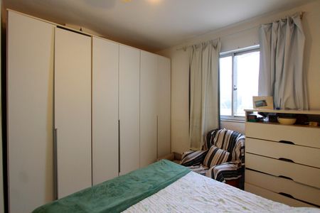 Apartamento à venda com 274m², 4 quartos e 5 vagas Apartamento à venda com 274m², 4 quartos e 5 vagasSuíte 2