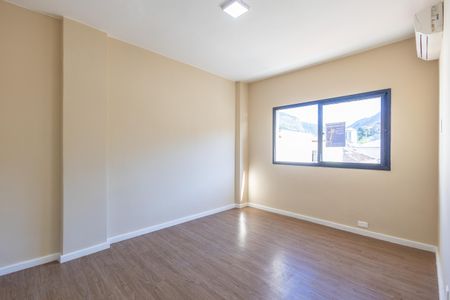 Apartamento à venda com 115m², 3 quartos e 2 vagasSuíte