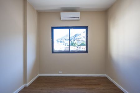 Apartamento à venda com 115m², 3 quartos e 2 vagasQuarto 2