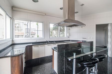 Casa à venda com 600m², 5 quartos e 2 vagasCozinha