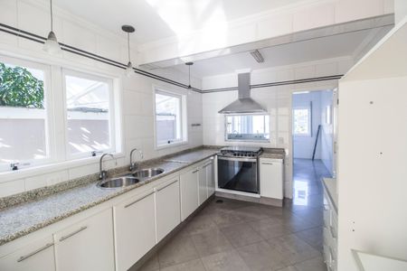 Casa à venda com 500m², 5 quartos e 3 vagasCozinha