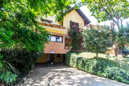 Casa à venda com 386m², 4 quartos e 4 vagasGaragem