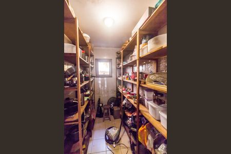 Casa à venda com 386m², 4 quartos e 4 vagasDespensa