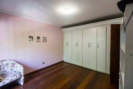 Casa à venda com 386m², 4 quartos e 4 vagasQuarto 2