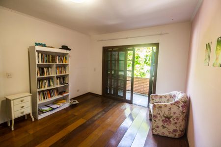 Casa à venda com 386m², 4 quartos e 4 vagasQuarto 2