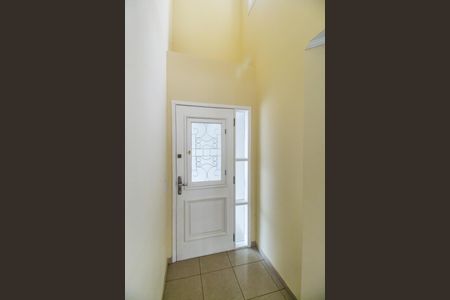 Casa à venda com 294m², 3 quartos e 2 vagasEntrada