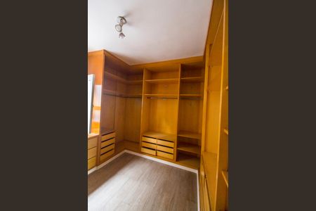 Casa à venda com 294m², 3 quartos e 2 vagasCloset da suíte  1