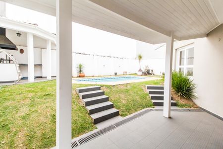 Casa à venda com 294m², 3 quartos e 2 vagasÁrea Externa