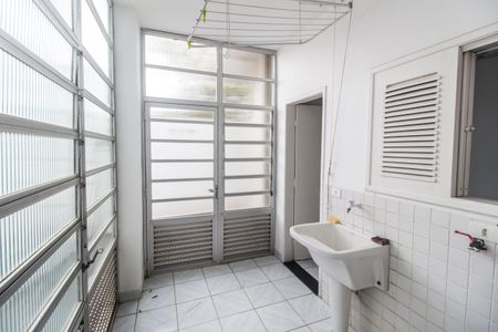 Casa à venda com 294m², 3 quartos e 2 vagasÁrea de Serviço
