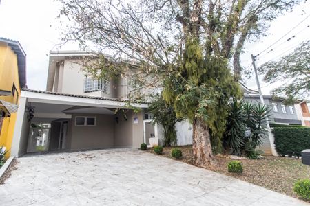 Casa à venda com 294m², 3 quartos e 2 vagasFachada