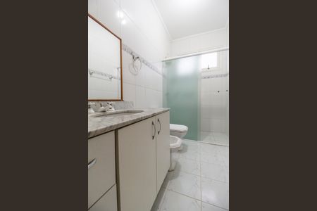 Casa à venda com 294m², 3 quartos e 2 vagasBanheiro do Escritório