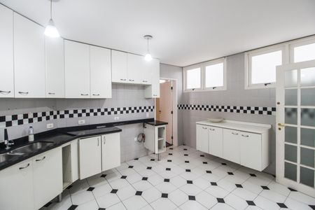 Casa à venda com 294m², 3 quartos e 2 vagasCozinha