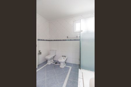 Casa à venda com 294m², 3 quartos e 2 vagasBanheiro da Suíte 