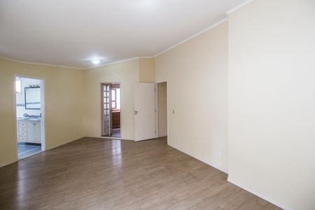 Casa à venda com 294m², 3 quartos e 2 vagasSuíte