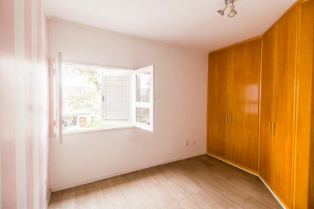 Casa à venda com 294m², 3 quartos e 2 vagasQuarto 