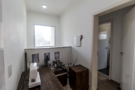 Casa à venda com 224m², 3 quartos e 2 vagas Casa à venda com 224m², 3 quartos e 2 vagasEscritório