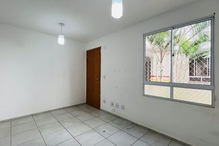 Apartamento para alugar com 38m², 2 quartos e sem vaga Apartamento para alugar com 38m², 2 quartos e sem vagaSala