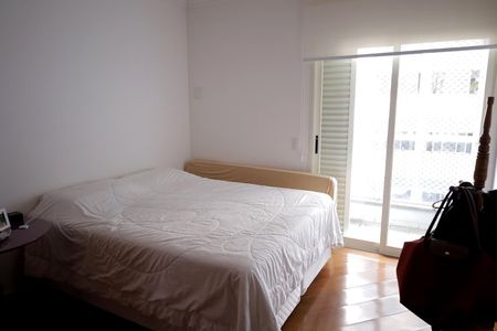 Apartamento à venda com 165m², 3 quartos e 2 vagas Apartamento à venda com 165m², 3 quartos e 2 vagasQuarto 1