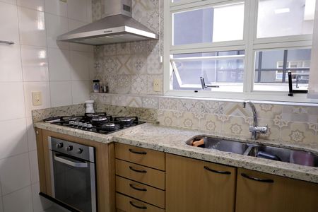 Apartamento à venda com 165m², 3 quartos e 2 vagas Apartamento à venda com 165m², 3 quartos e 2 vagasCozinha