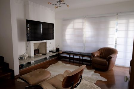 Apartamento à venda com 165m², 3 quartos e 2 vagas Apartamento à venda com 165m², 3 quartos e 2 vagasSala 1