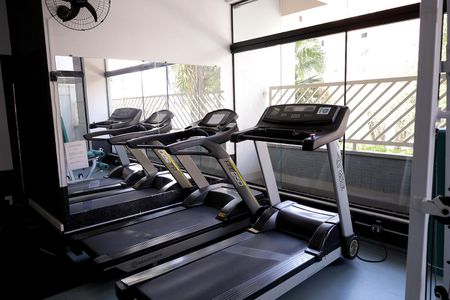 Apartamento à venda com 165m², 3 quartos e 2 vagas Apartamento à venda com 165m², 3 quartos e 2 vagasÁrea comum - Academia