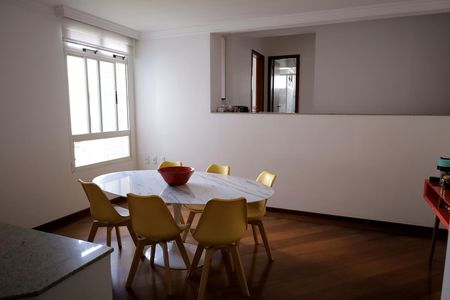 Apartamento à venda com 165m², 3 quartos e 2 vagas Apartamento à venda com 165m², 3 quartos e 2 vagasCopa