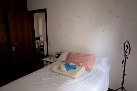 Apartamento à venda com 165m², 3 quartos e 2 vagas Apartamento à venda com 165m², 3 quartos e 2 vagasQuarto 2