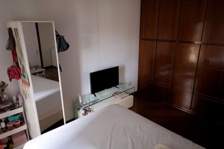 Apartamento à venda com 165m², 3 quartos e 2 vagas Apartamento à venda com 165m², 3 quartos e 2 vagasQuarto 2