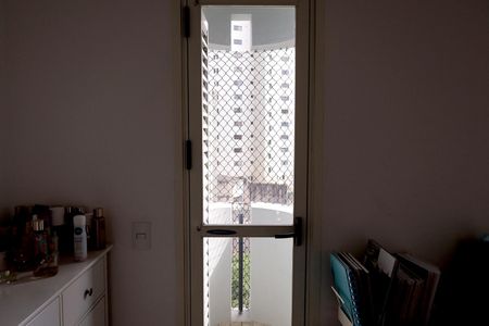 Apartamento à venda com 165m², 3 quartos e 2 vagas Apartamento à venda com 165m², 3 quartos e 2 vagasQuarto 3