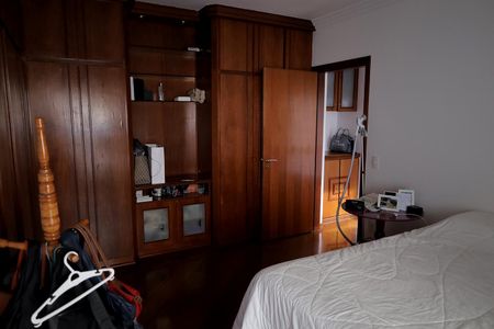 Apartamento à venda com 165m², 3 quartos e 2 vagas Apartamento à venda com 165m², 3 quartos e 2 vagasQuarto 1
