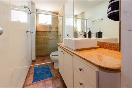 Apartamento à venda com 162m², 4 quartos e 3 vagasBanheiro