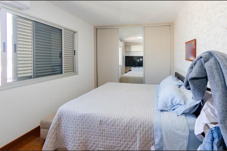 Apartamento à venda com 162m², 4 quartos e 3 vagasSuíte 2