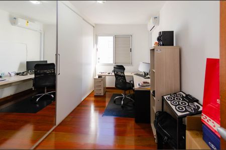 Apartamento à venda com 162m², 4 quartos e 3 vagasQuarto 1