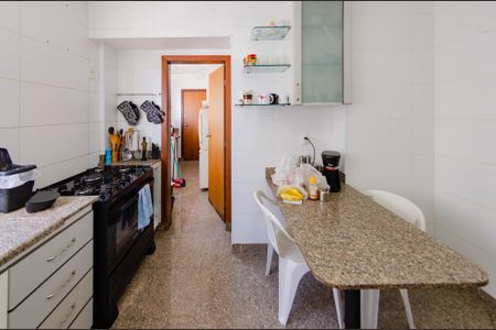 Apartamento à venda com 162m², 4 quartos e 3 vagasCozinha