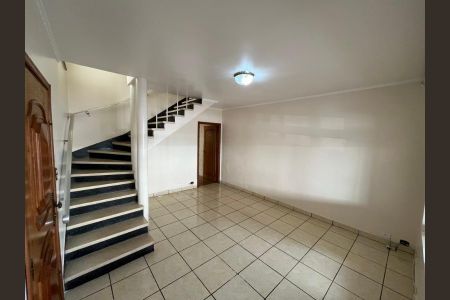 Casa à venda com 140m², 2 quartos e 2 vagas Casa à venda com 140m², 2 quartos e 2 vagasFoto 01