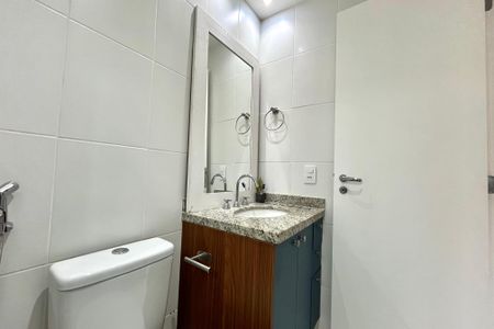 Apartamento à venda com 170m², 3 quartos e 3 vagasBanheiro da Suíte 2
