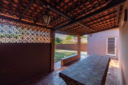 Casa de condomínio à venda com 348m², 2 quartos e 10 vagas Casa de condomínio à venda com 348m², 2 quartos e 10 vagasÁrea de Serviço