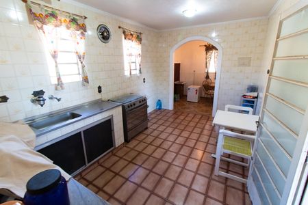 Casa de condomínio à venda com 348m², 2 quartos e 10 vagas Casa de condomínio à venda com 348m², 2 quartos e 10 vagasCozinha