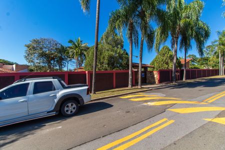 Casa de condomínio à venda com 348m², 2 quartos e 10 vagas Casa de condomínio à venda com 348m², 2 quartos e 10 vagasFachada