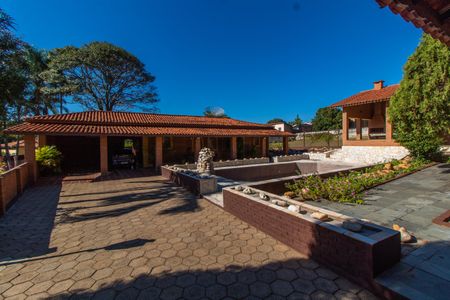 Casa de condomínio à venda com 348m², 2 quartos e 10 vagas Casa de condomínio à venda com 348m², 2 quartos e 10 vagasÁrea comum