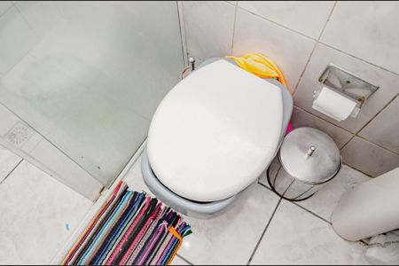Casa para alugar com 50m², 2 quartos e 1 vaga Casa para alugar com 50m², 2 quartos e 1 vagaBanheiro