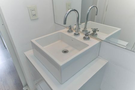 Apartamento à venda com 93m², 2 quartos e 1 vagaBanheiro da Suíte 1