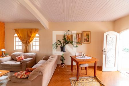 Casa à venda com 455m², 5 quartos e 2 vagasSala