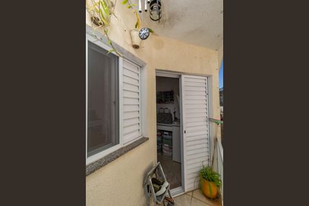 Casa de condomínio à venda com 73m², 2 quartos e 1 vaga Casa de condomínio à venda com 73m², 2 quartos e 1 vagaSacada Quarto 1